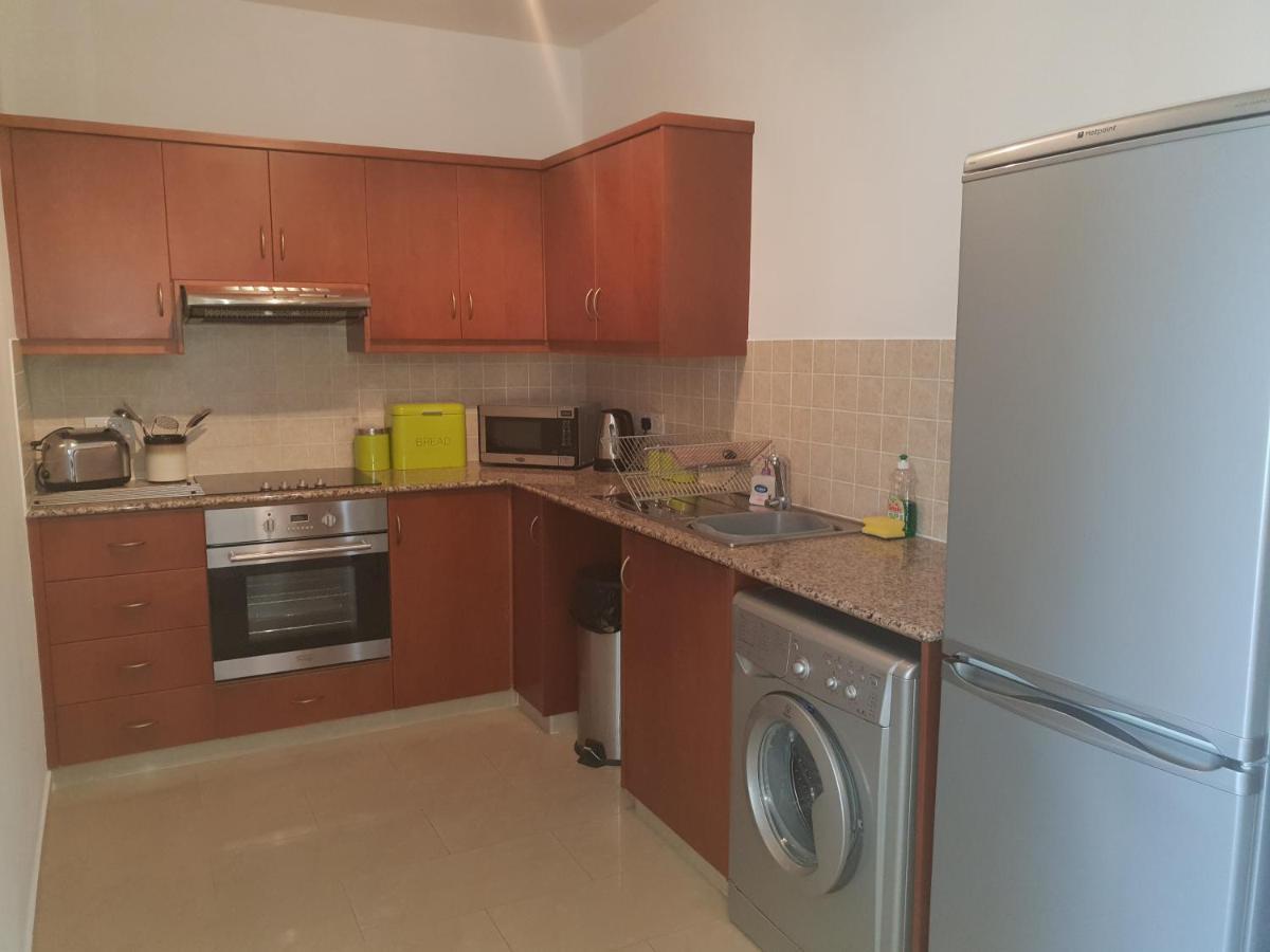 Stunning Apartment C106 With Balcony Looking Over Pool ペイヤ エクステリア 写真