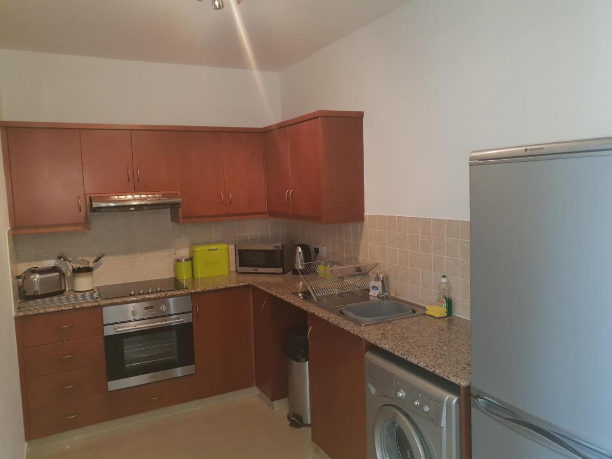 Stunning Apartment C106 With Balcony Looking Over Pool ペイヤ エクステリア 写真