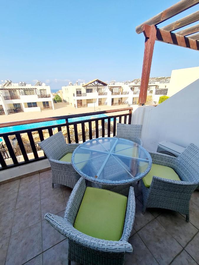 Stunning Apartment C106 With Balcony Looking Over Pool ペイヤ エクステリア 写真
