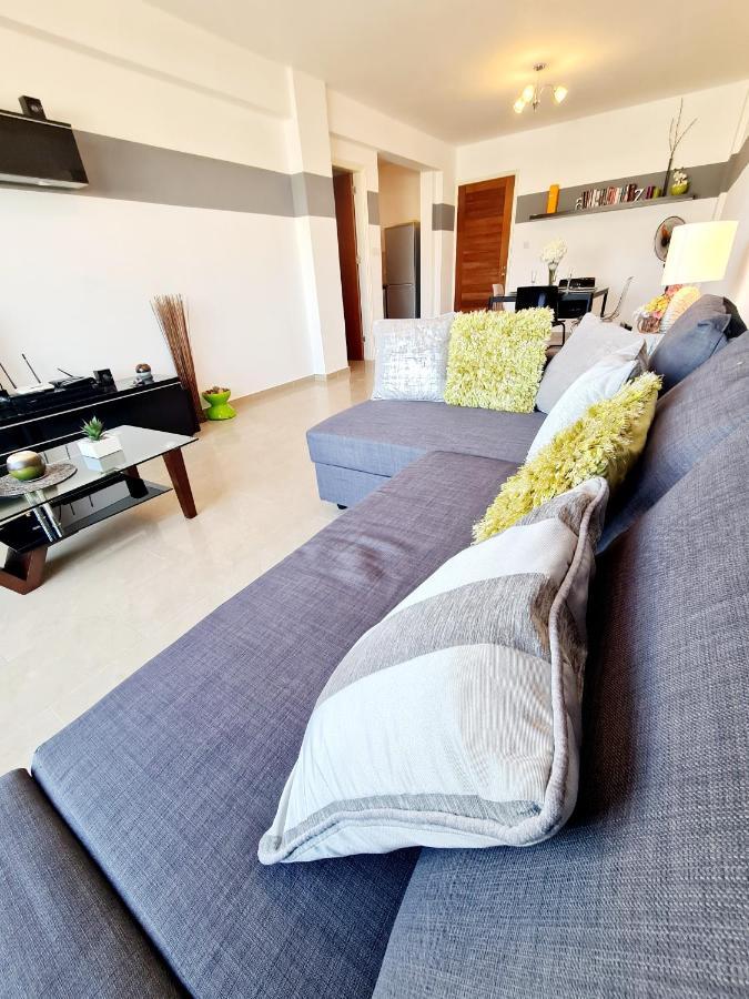 Stunning Apartment C106 With Balcony Looking Over Pool ペイヤ エクステリア 写真